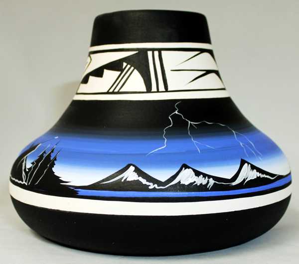 23045 Mountain Storm 9 x 7 Inch Vase