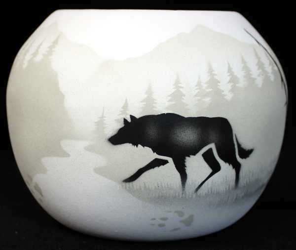 61089 High Country Tracks Buffalo 6 x 5 Anasazi Bowl