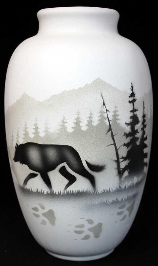 High Country Tracks Wolf 6 x 10 Ginger Jar -(61033)