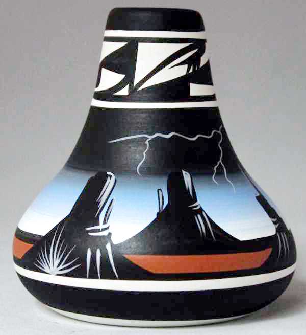 Desert Storm  4 1/2 x 5 Inch Chimney Vase -(20046)